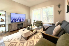 Vibrant 1BR Apt Explore Chicago's Hidden Gems